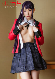 【激推し】美少女コスプレで孕ませ！五十嵐清華